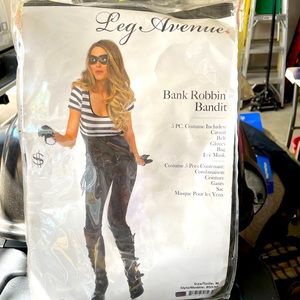 New woman’s bank robber costume size Medium